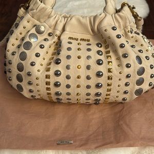 Miu Miu woman calfskin studs bag off white